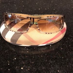Burberry sunglasses